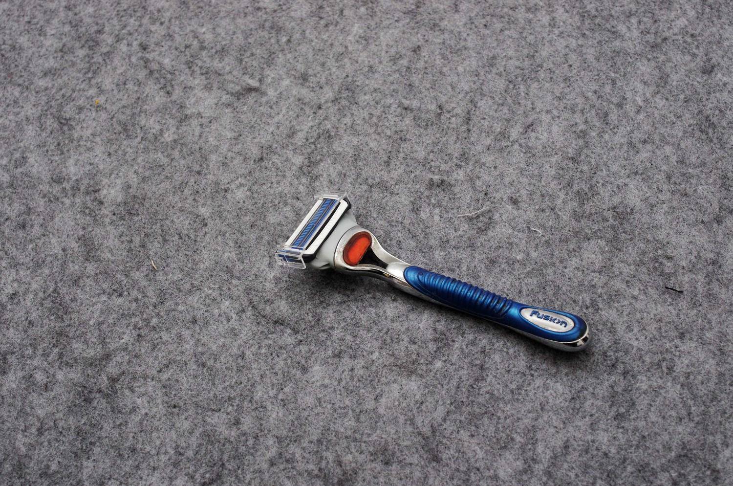 吉列小云刀云感刀片,吉列小云刀刮胡刀好用吗