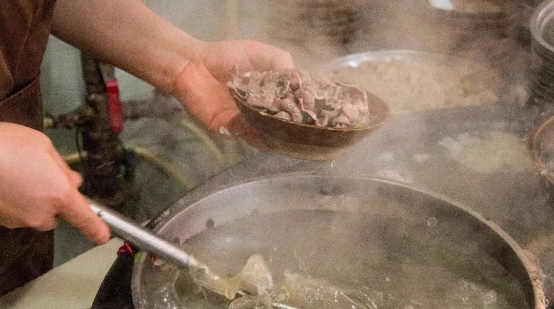 川渝香辣跷脚牛肉,川菜跷脚牛肉制作过程