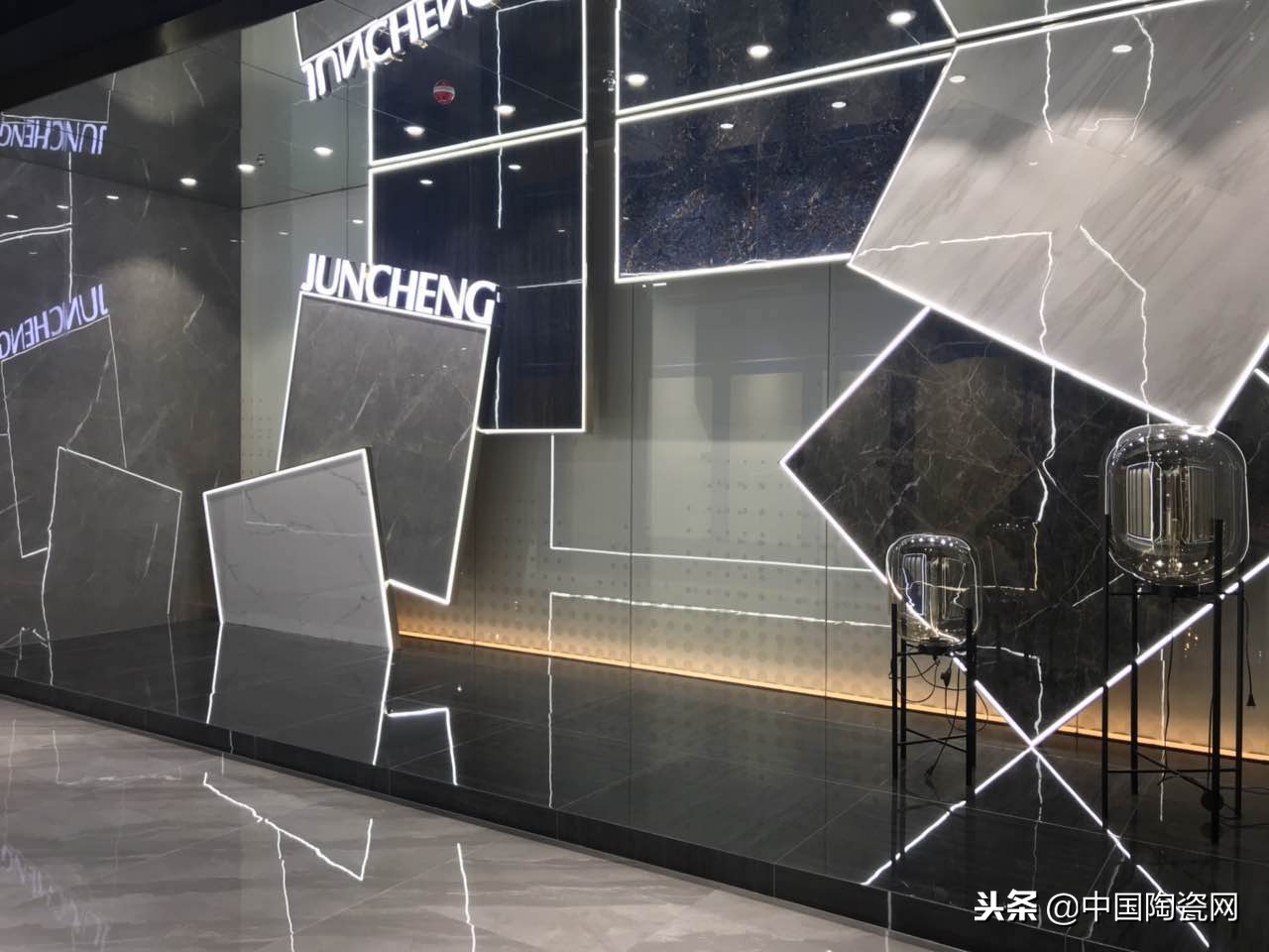 中陶君巡展-骏程：新装如此美，代言人柳岩你知道吗？