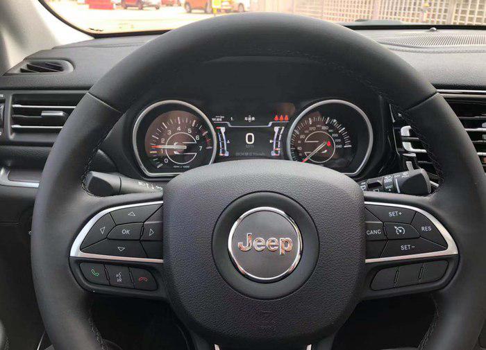 开大指挥官的都是什么人？年入32万开得起吗？小毛病多吗？