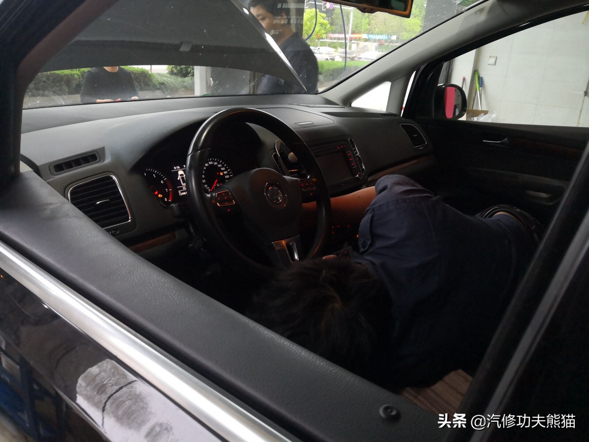 大众夏朗烧机油用什么燃油宝,2012款夏朗2.0t烧机油怎么处理