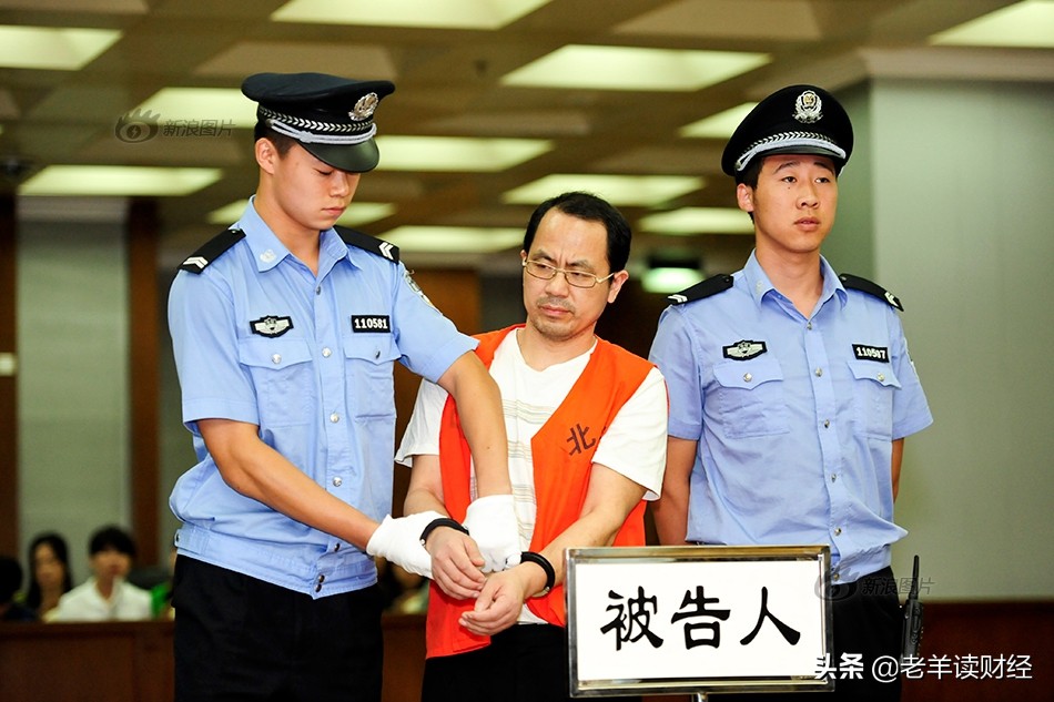 中国股市从巅峰到谷底,中国股市疯狂场景