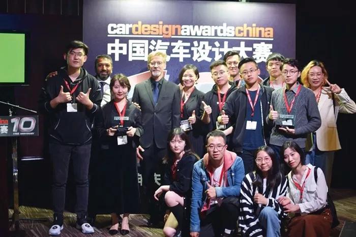 装饰杂志专访--何人可，湖南大学设计教育