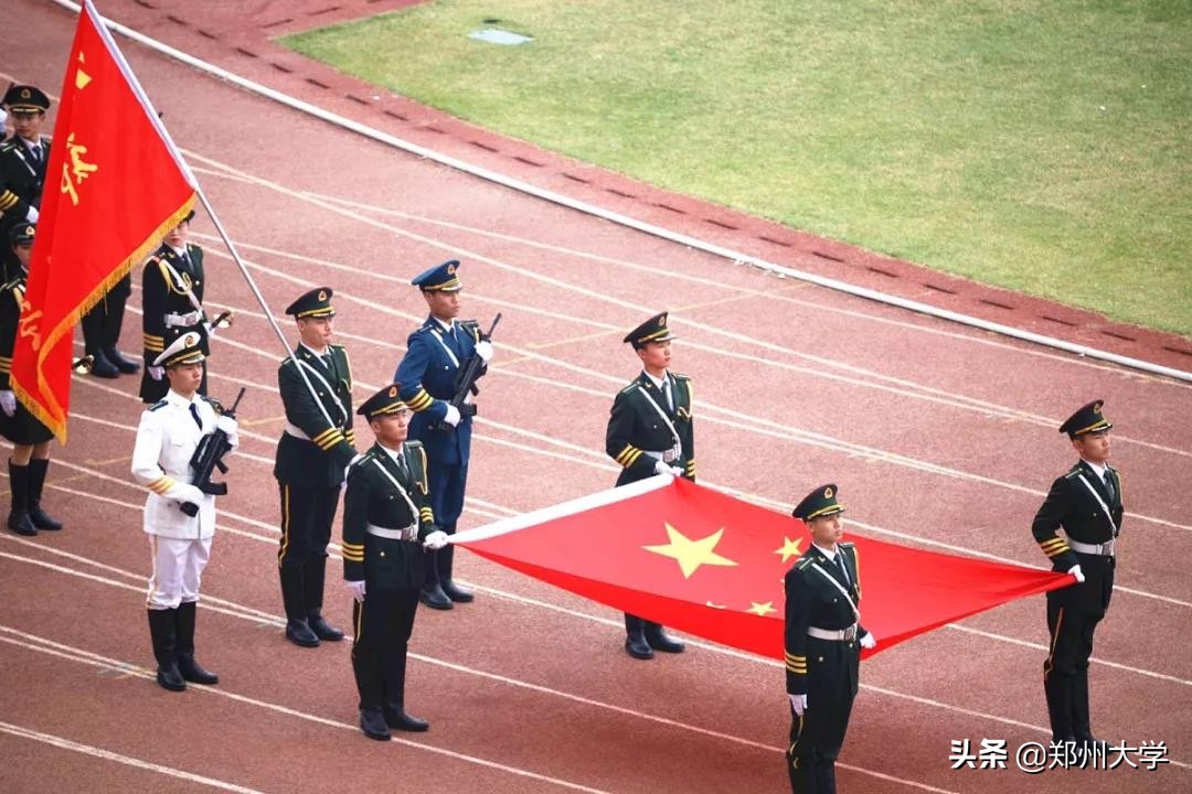 郑州大学阳光运动会800米,郑州大学春季运动会
