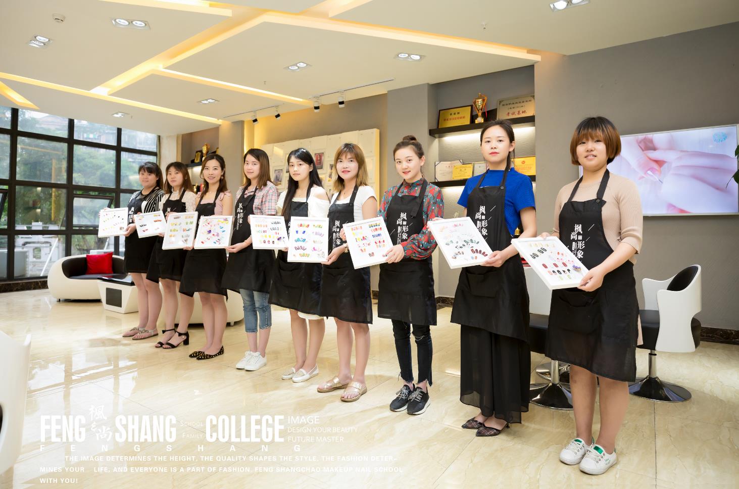 学化妆美甲美睫培训学校,西安美甲培训学校哪个好