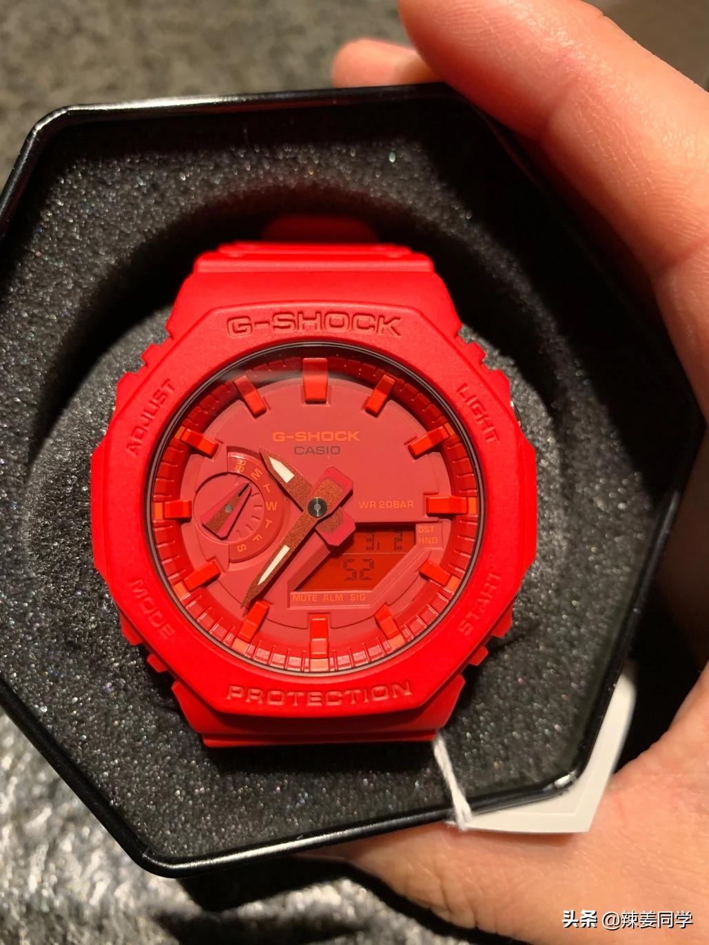 卡西欧皇家橡树纯黑款,卡西欧皇家橡树红色