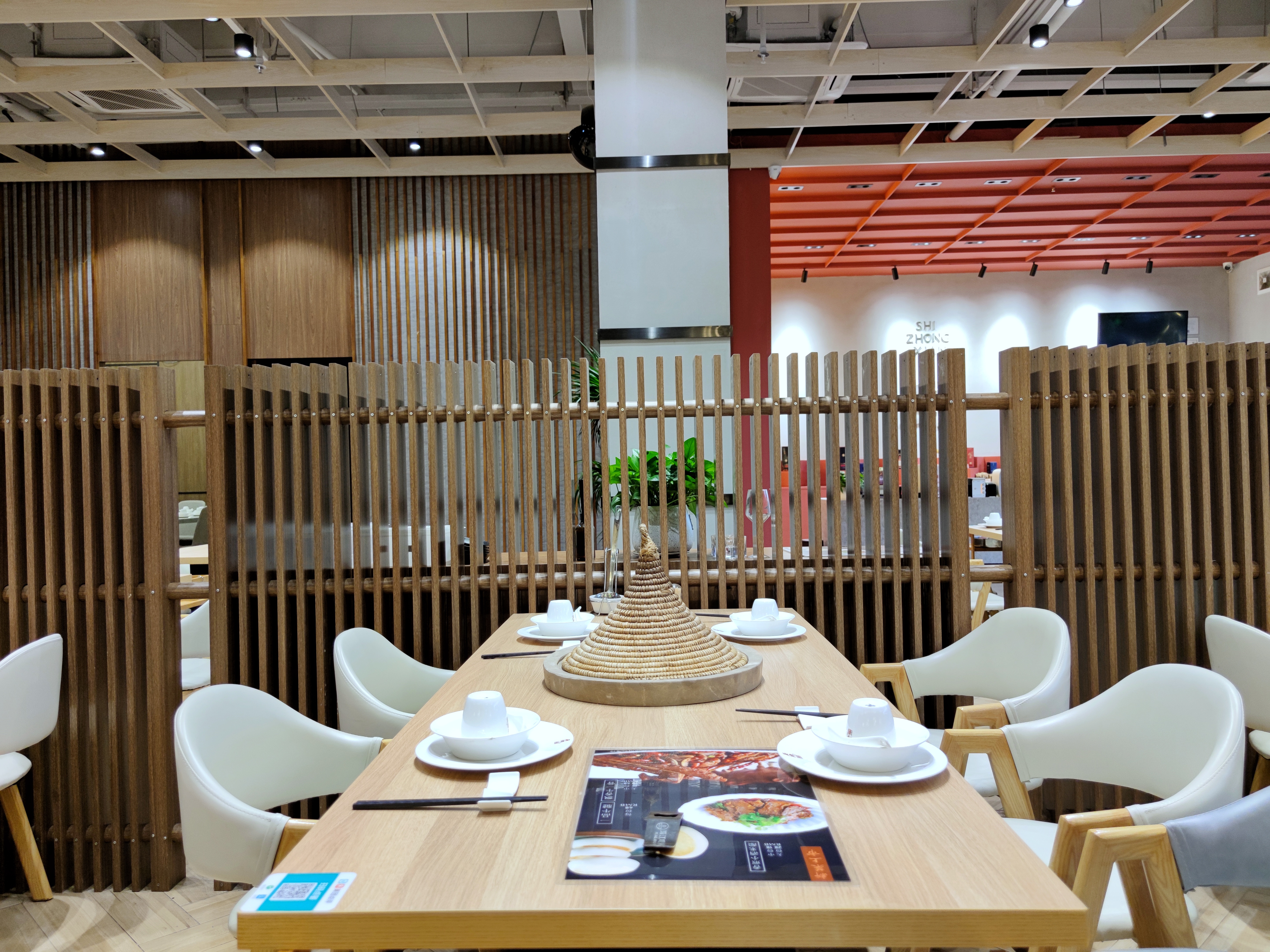 人均100的饭,人均100的餐厅吃出4000