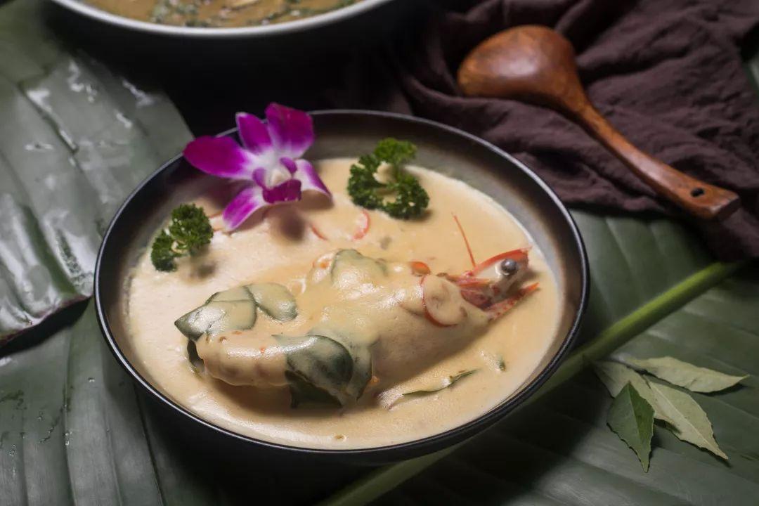 罗湖有家怪店，十个人来吃完饭后，老板居然多了一百个朋友