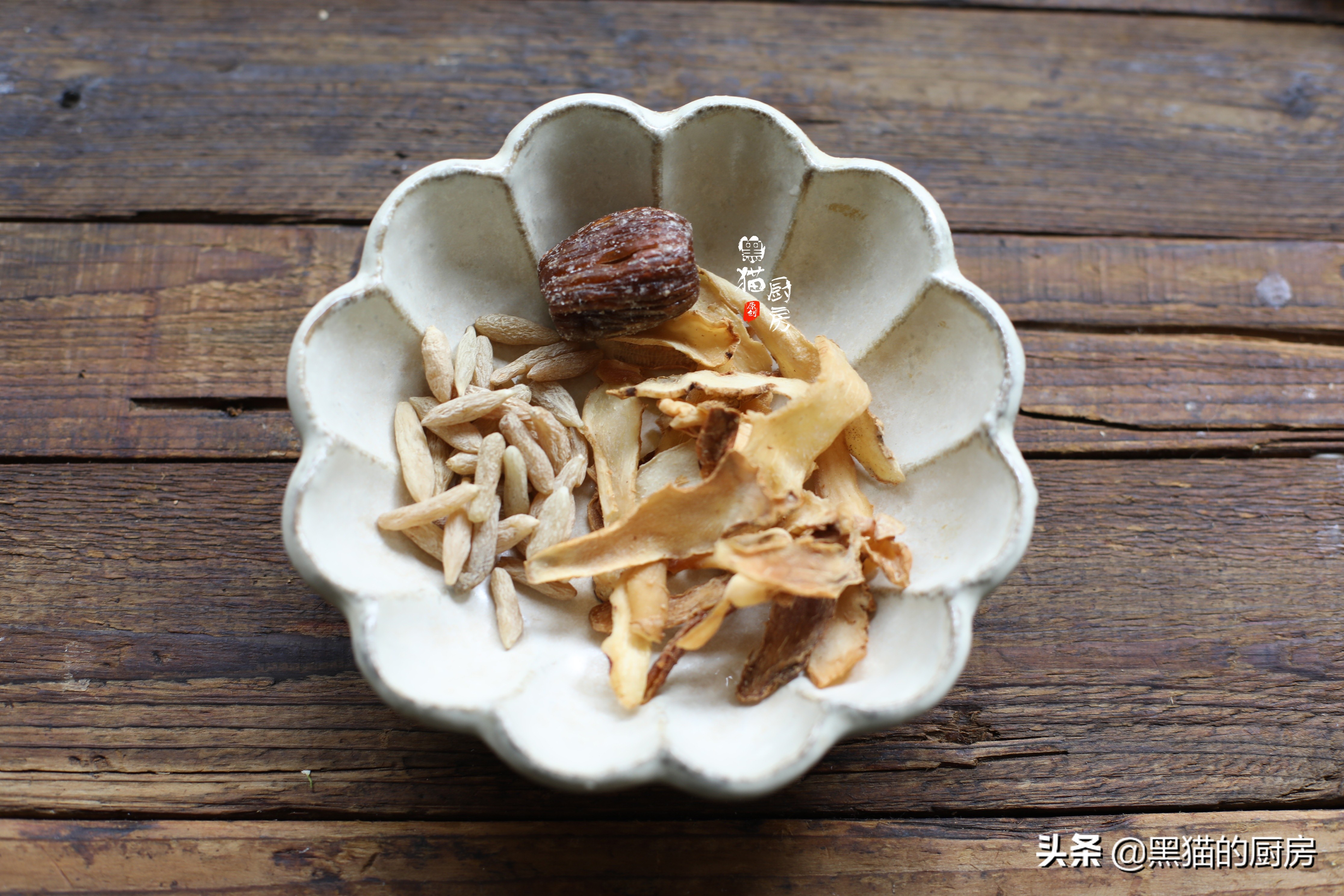 秋天煲一道清心润肺的靓汤,夏秋交替煲什么汤滋润润肺