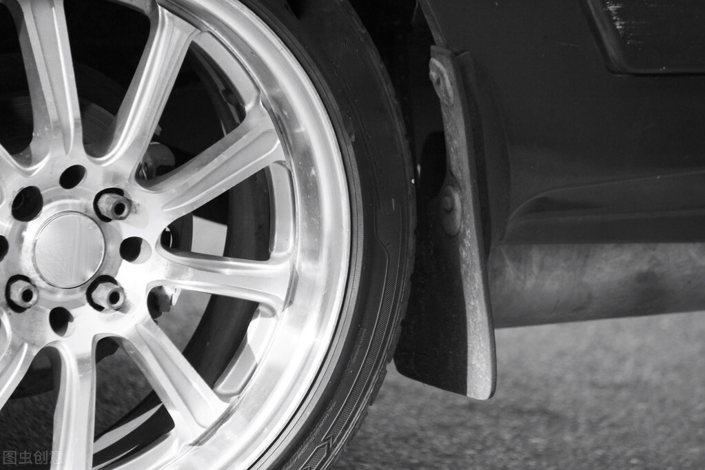 2022年机动车年检规定车轮的要求,车辆年审新规轮胎