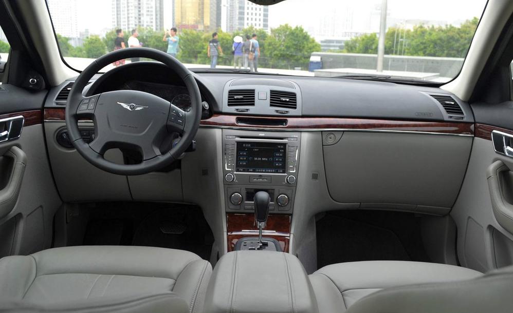 奇瑞曾经最高端的轿车,奇瑞早年豪华车