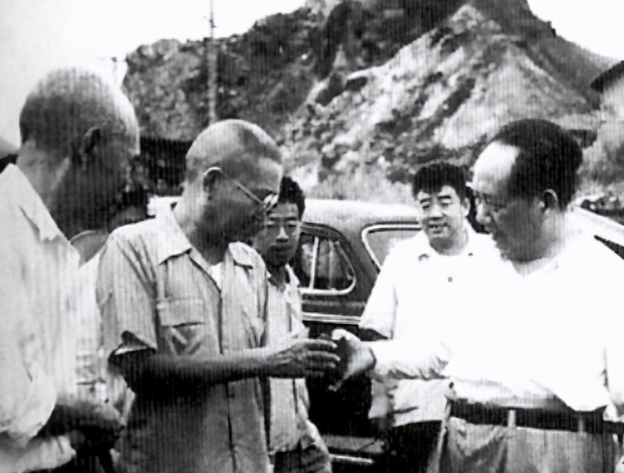 毛*东泽**平生视察过的唯一铁矿山——铁山