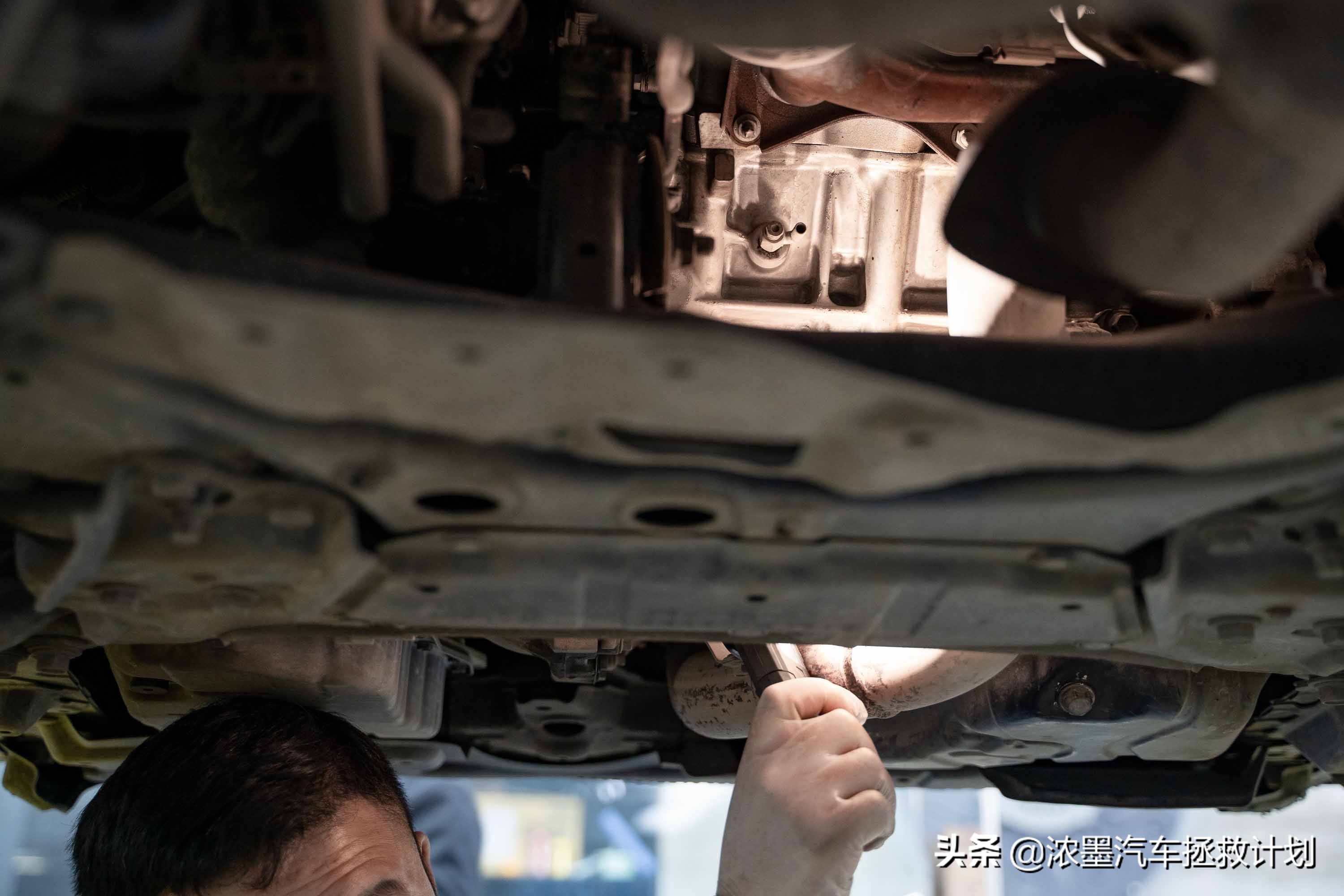 翻新一台老款丰田普瑞维亚,丰田普瑞维亚大翻新