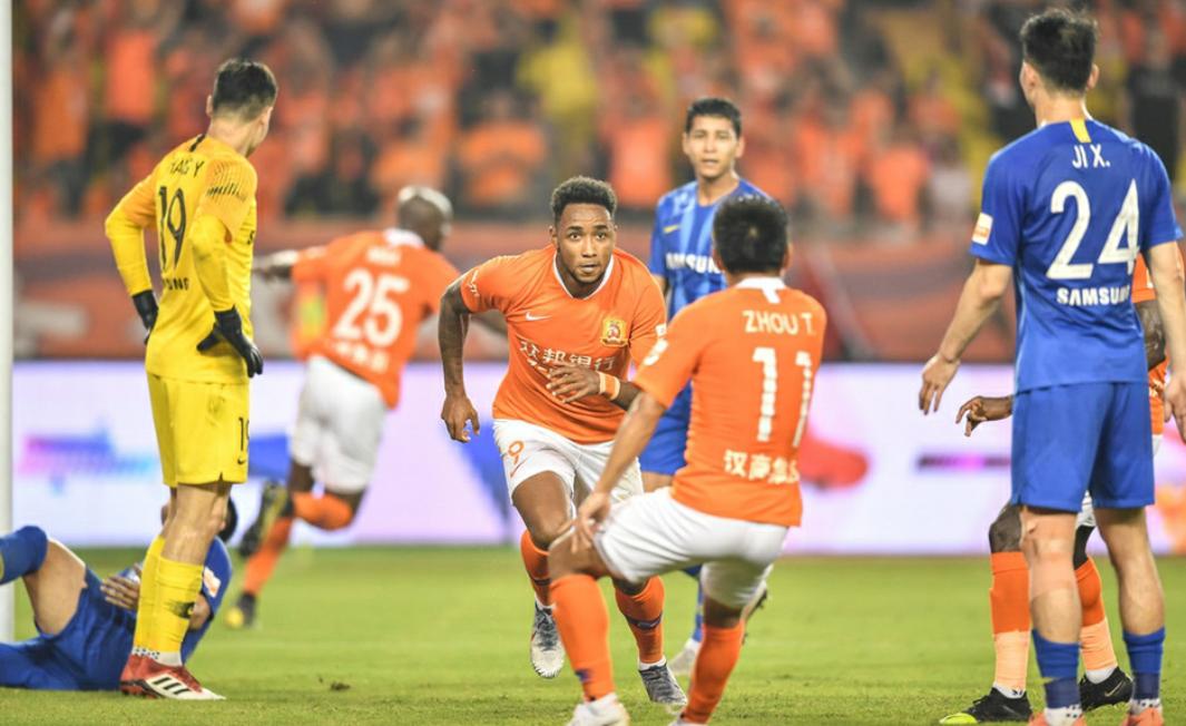 铁再烧｜武汉卓尔1：1江苏苏宁，为何李铁一回到主场就状态全无？