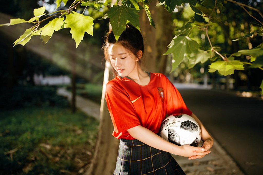 赵露思蓝色运动套装,赵露思蓝白条纹裤