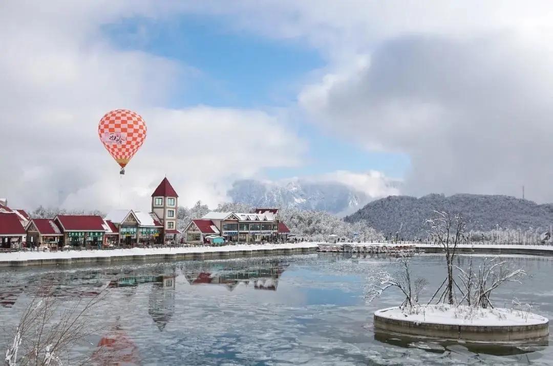 成都周边春节滑雪泡温泉,成都可以玩水也可以玩雪的地方