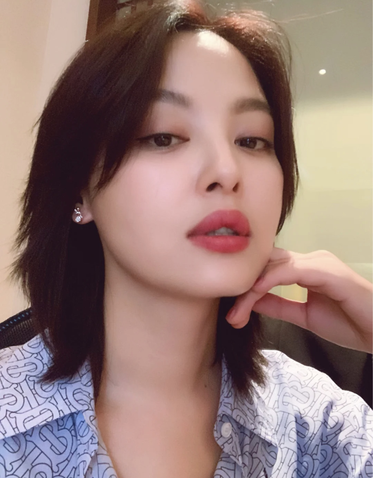 蔡文静八字刘海,蔡文静刘海照