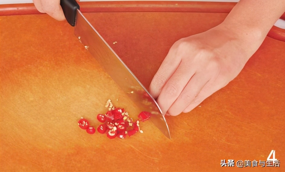 怎么清蒸草鱼好吃又简单家常,清蒸草鱼最正宗的做法