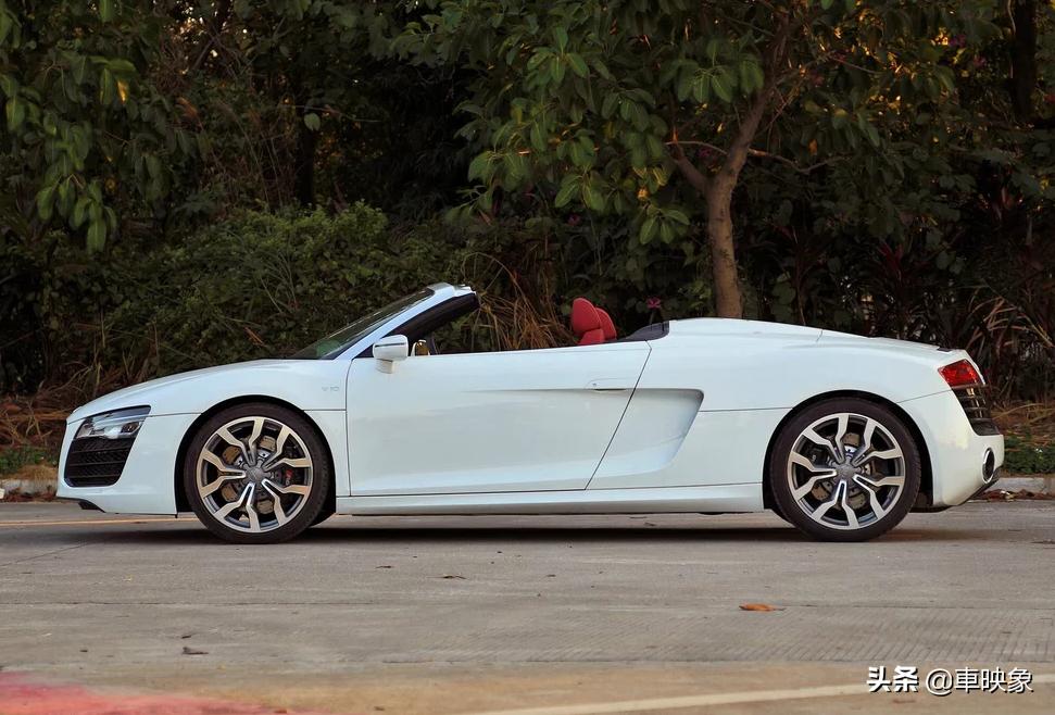 2017款奥迪r8spyder炸街,全新奥迪r8spyder静态实拍