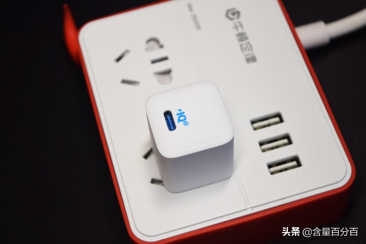 ankernanousb-c充电器,ankerpd充电头18w评测