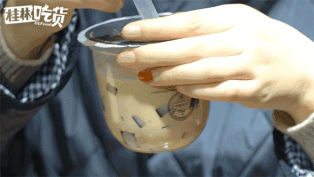 火遍全国的明星茶饮本宫的茶开到桂林了！凭口袋茶掀起了排队潮流