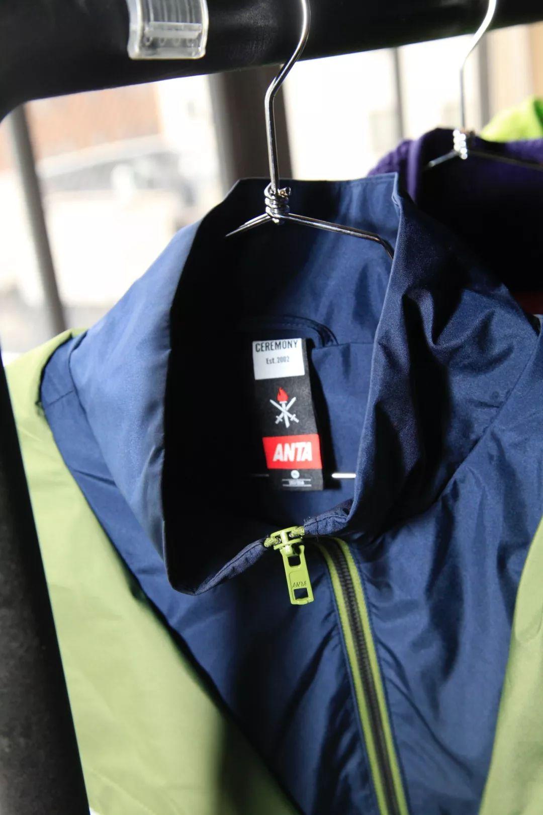 安踏冠军系列也开始发力了,openingceremony安踏联名