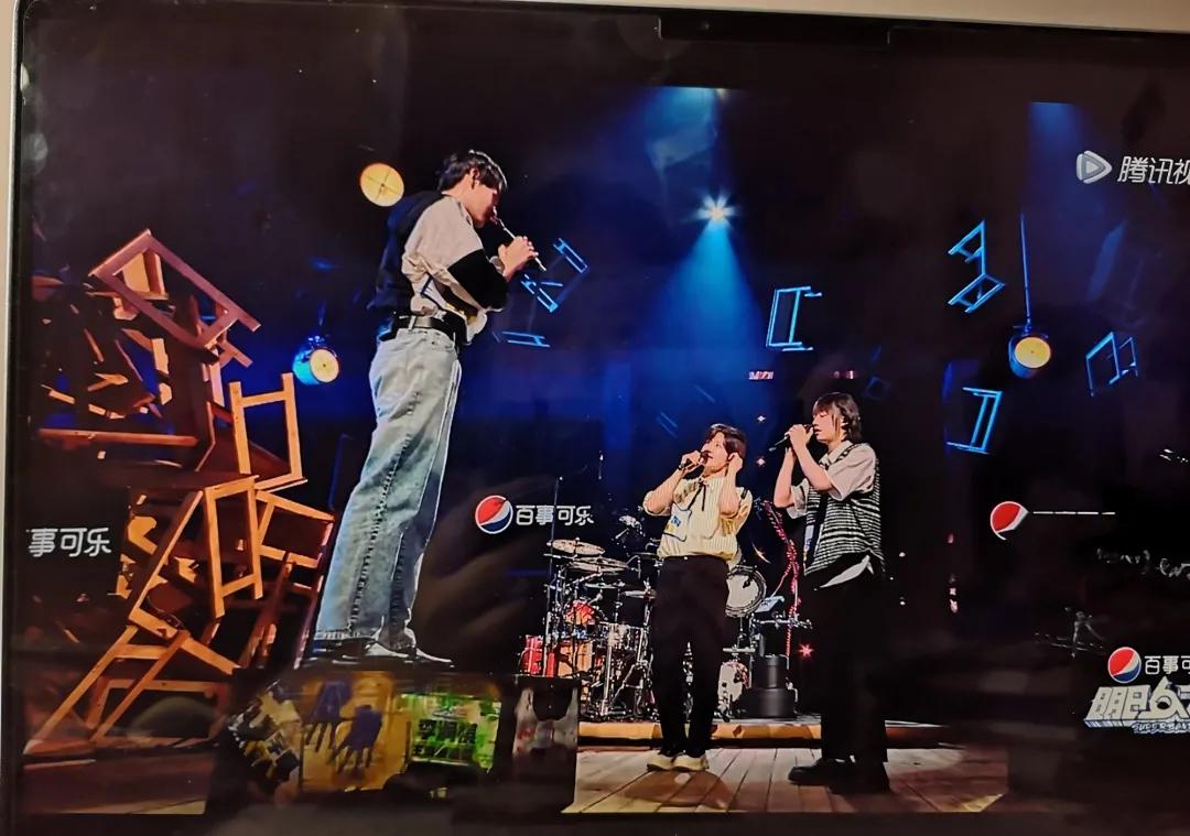 永远臣服于少年的意气风发,永远屈服于少年意气