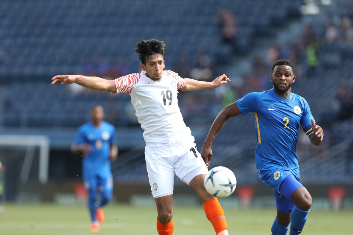 又1足球荒漠崛起！16万人口小国93分钟绝平晋级5天后或再创奇迹