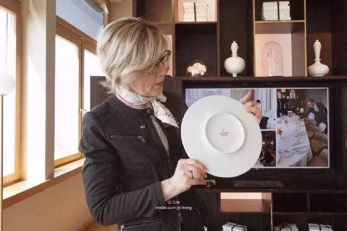 我去学了餐桌礼仪,感受到了满满的阶级差距