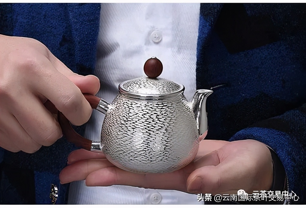 还在纠结用银器泡茶的好坏？