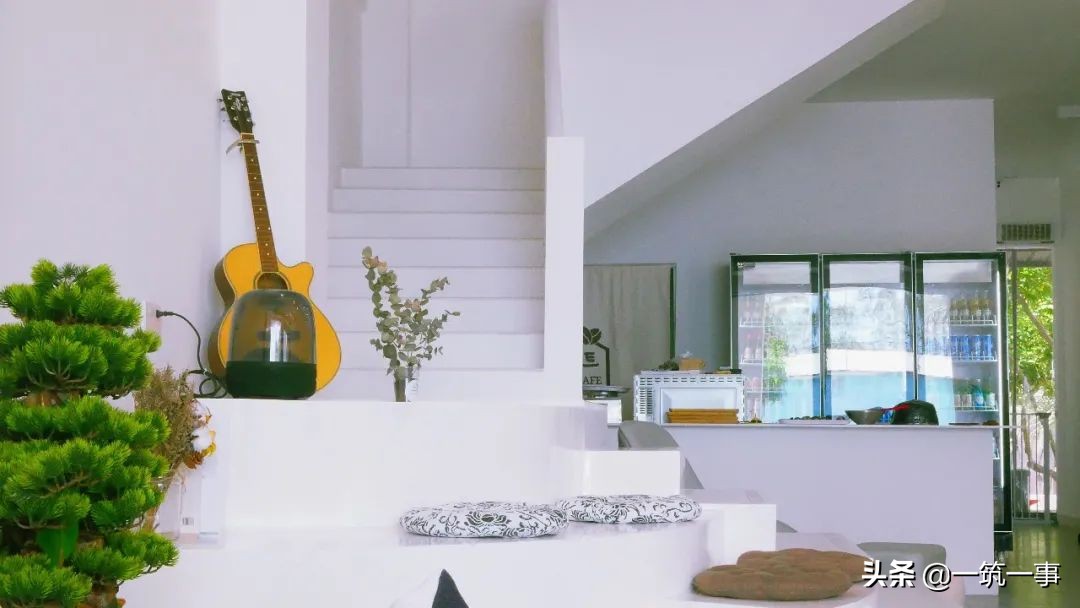 三亚郊外的海边社区,这里藏着“流量密码”还是另一种生活?