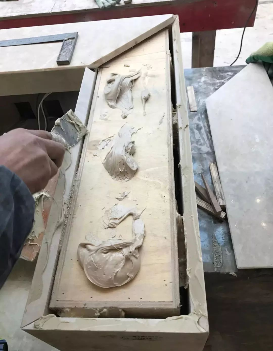 石材墙面安装的几种工艺,超薄墙体石材怎么安装