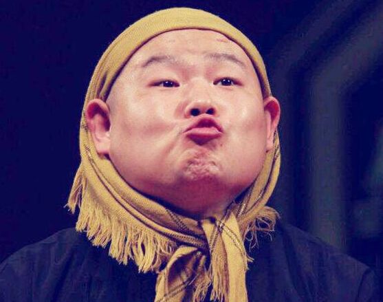 岳云鹏助理说岳云鹏本名,岳云鹏被助理吐槽不红了