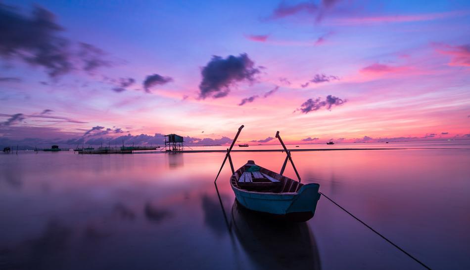 远在他乡漂泊孤独的诗句,写游子漂泊在他乡诗