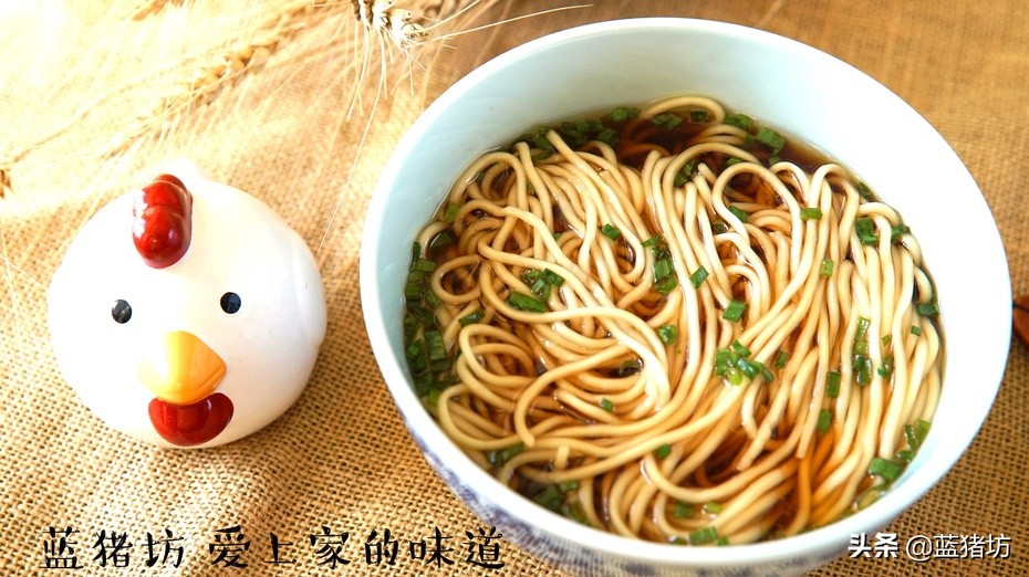 教你三分钟搞定一碗阳春面,阳春面清汤面