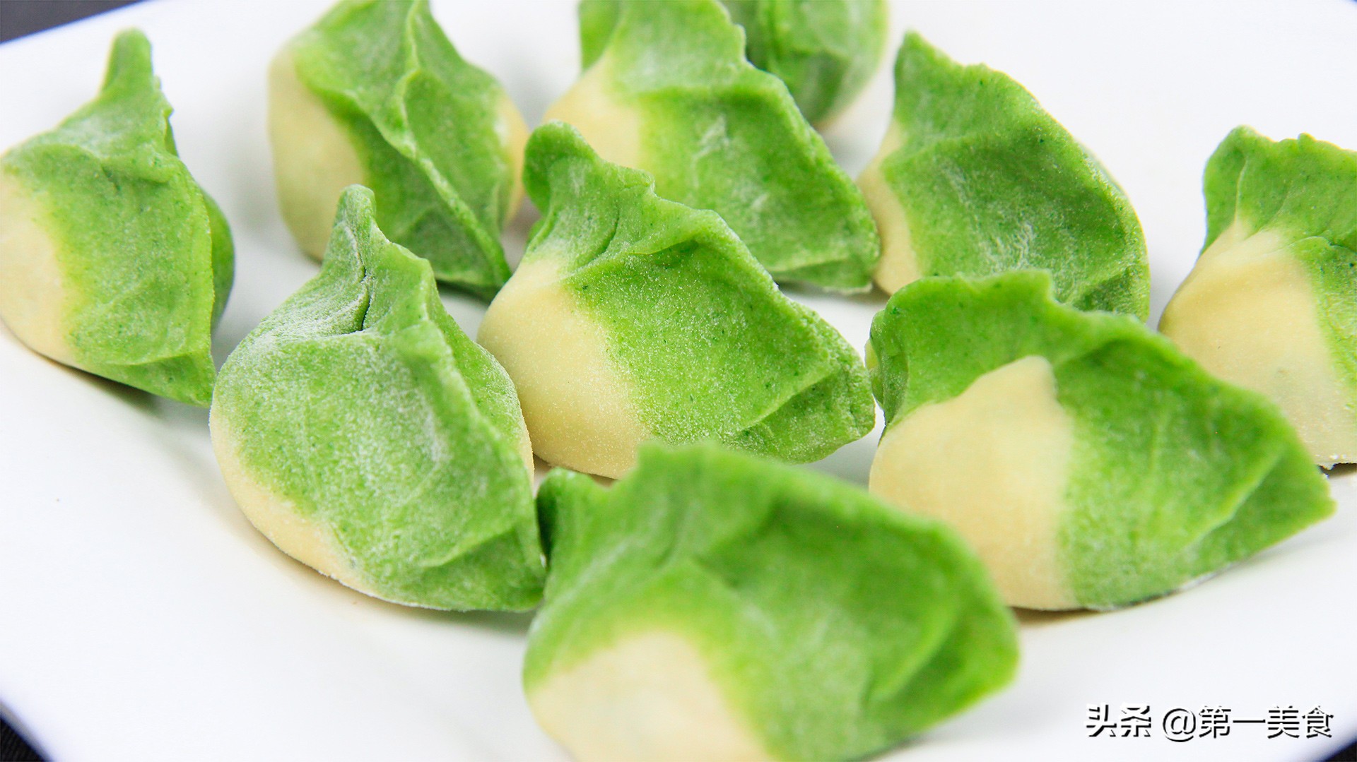 薄皮大馅饺子的包法视频,薄皮大馅的饺子怎样包不煮破