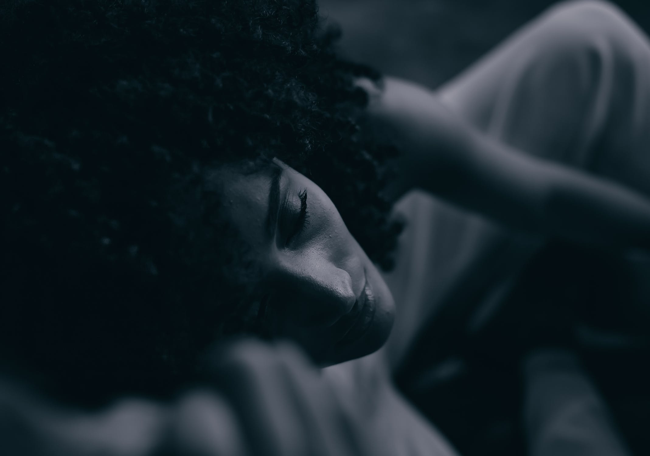 女性最羞耻的一面：生完孩子后，我憋不住尿