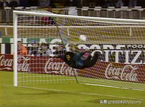 史上最浪的门将伊基塔比赛视频,进攻型门将伊基塔