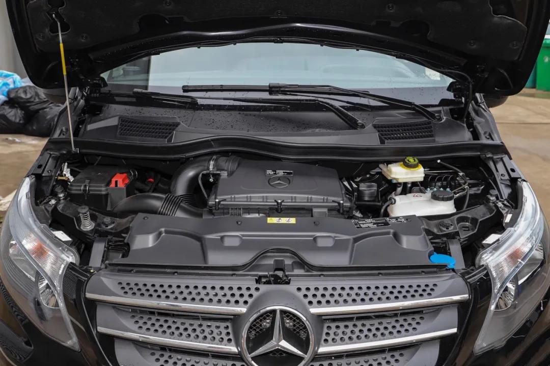 奔驰威霆2010款2.5手自一体精英版,老款奔驰mpv威霆