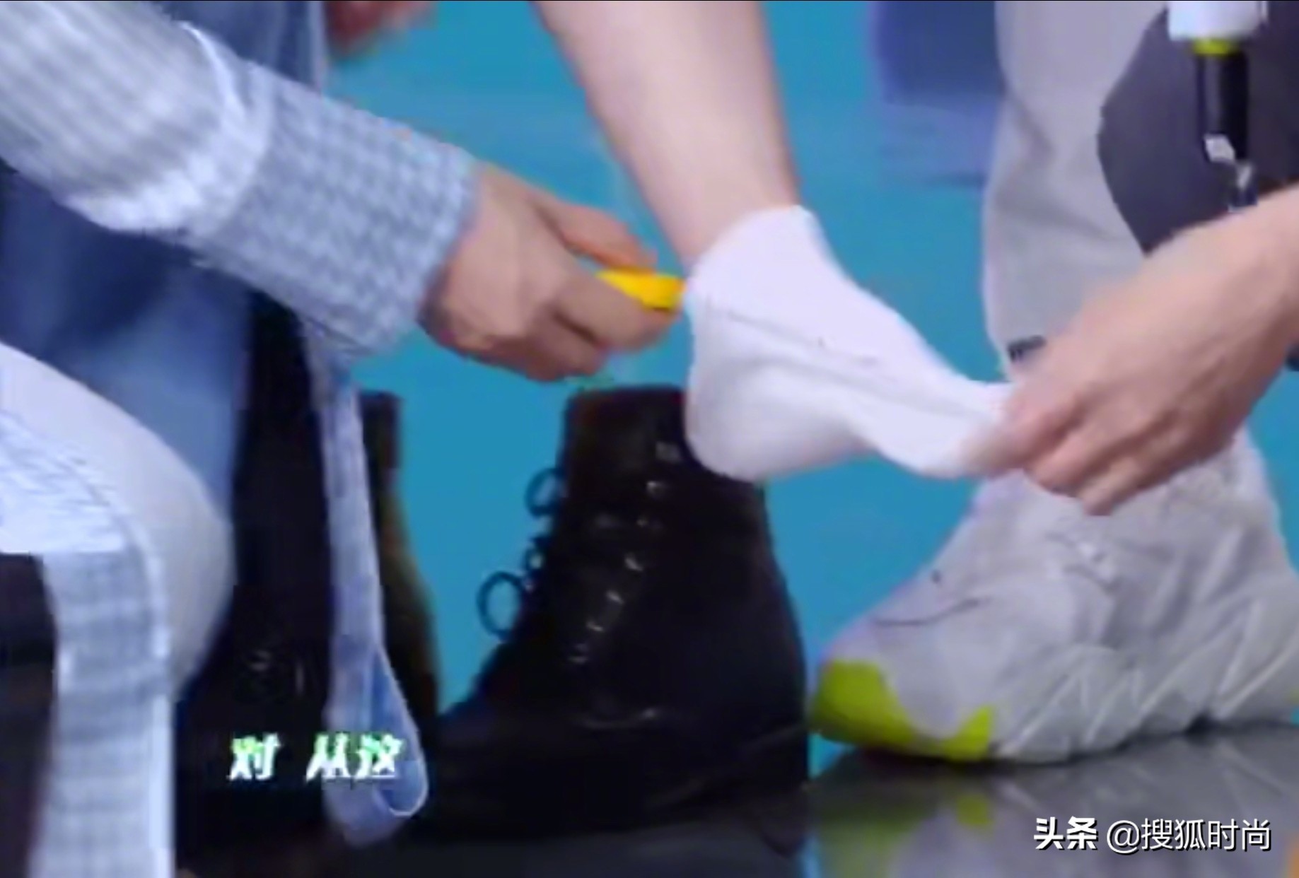 明星身体大数据丨王子文33码脚上热搜，罗云熙61cm腰追赶佟丽娅