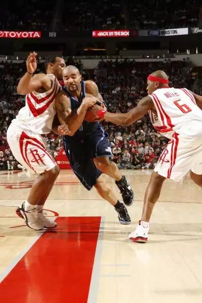 背身单打十大技巧,背身单打的各种技巧