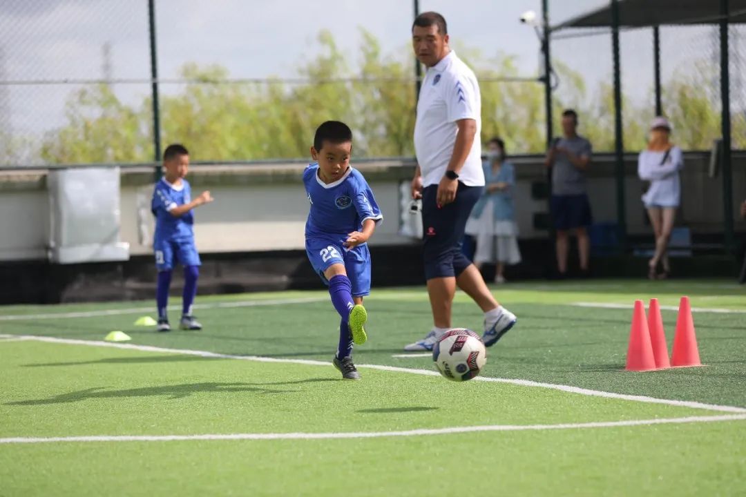 参加夏令营结营送什么呢,夏令营第一季