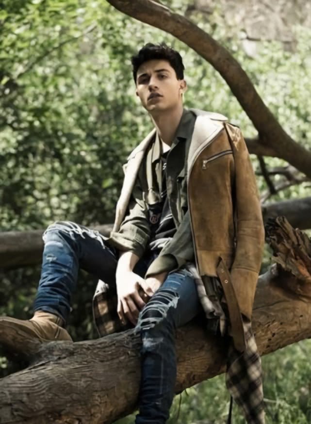 除了李维斯和lee还有哪些牛仔裤,除了李维斯还有哪个品牌牛仔裤好