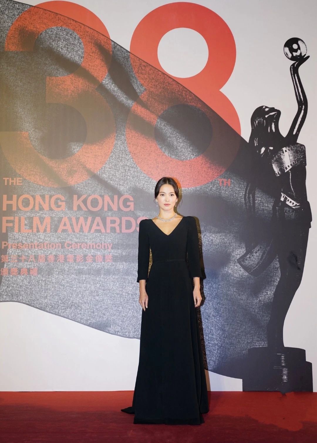 38岁宋慧乔晒照秀细腿,宋慧乔穿搭日常35岁