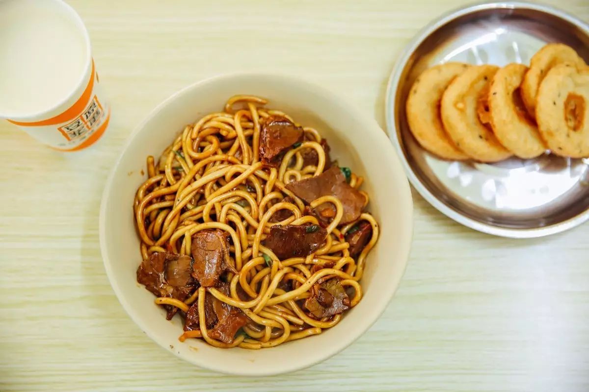 武汉美食必吃推荐牛肉面,武汉最好吃的牛肉面是哪一家