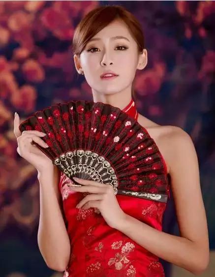 旗袍的倾国倾城,旗袍女人一种倾国倾城的美