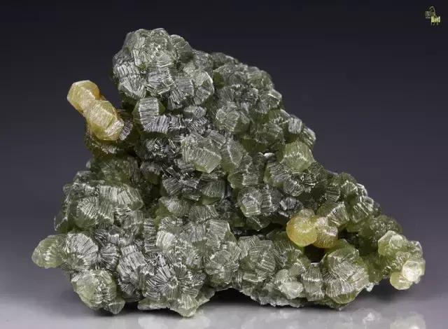 玉石的种类及鉴定标准图片,玉石的分类及鉴别图片