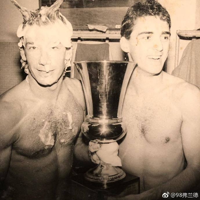 罗伯托曼奇尼个人简介,罗伯托曼奇尼个人资料