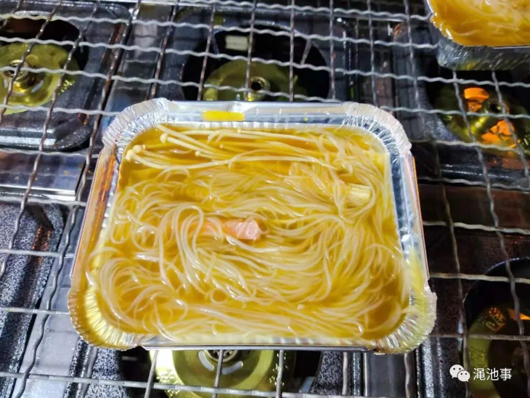 夜市摆摊烤粉丝,摆摊卖烤粉丝经历