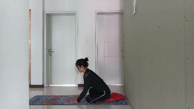 为什么瑜伽不建议练横叉,瑜伽横叉练什么动作最好下得快